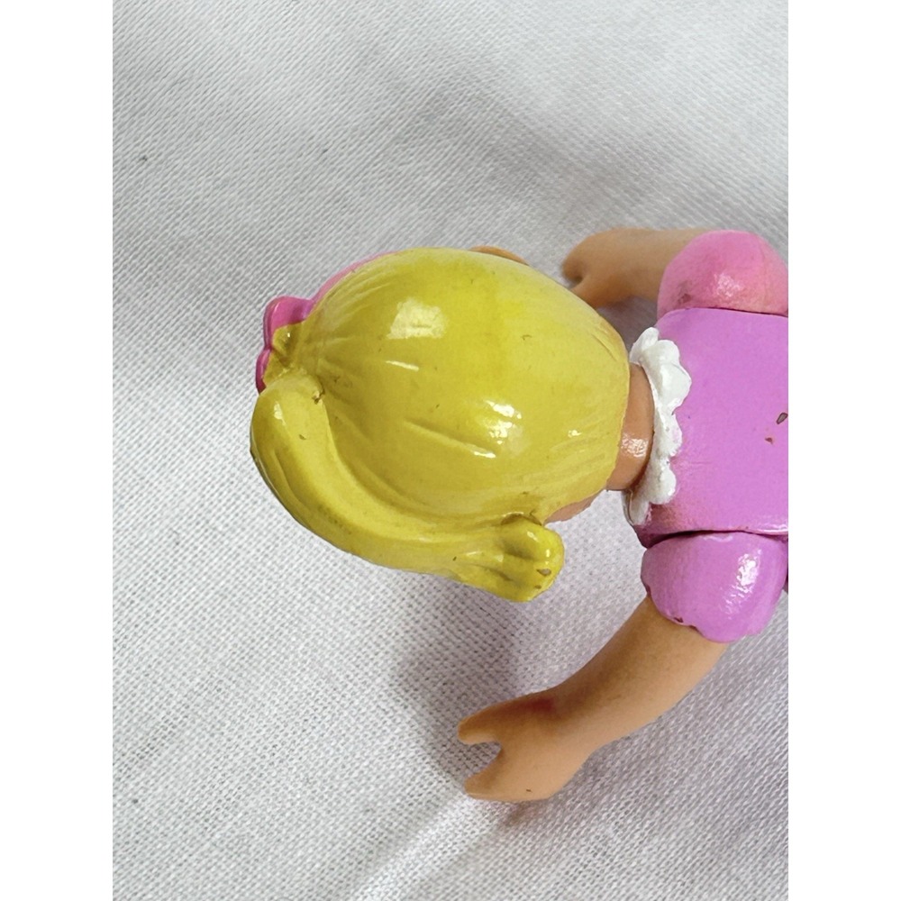 Vintage Toys R Us Loving Family You & Me Happy Together Blonde Sister Doll 2.5" - Picture 8 of 8
